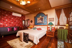 thumbnail: Room
