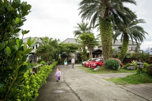 thumbnail: Exterior