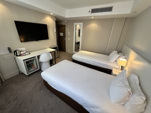 thumbnail: Room
