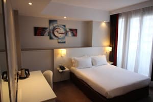 thumbnail: Room