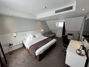 thumbnail: Room