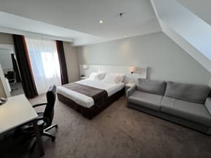 thumbnail: Room