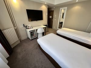 thumbnail: Room
