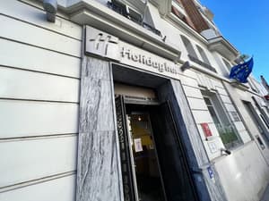 thumbnail: Front of property
