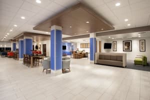 thumbnail: Hotel Lobby