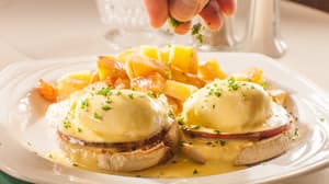 thumbnail: Breakfast Eggs Benedict