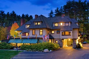 thumbnail: Exterior Night