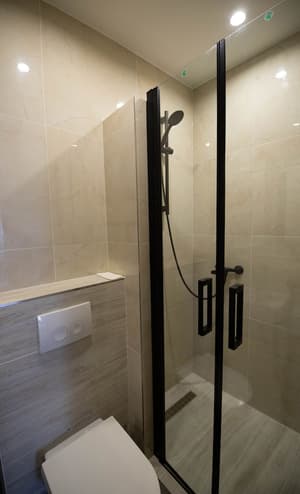 thumbnail: Bathroom shower