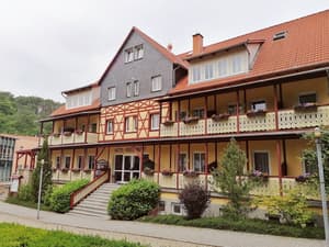 thumbnail: Exterior