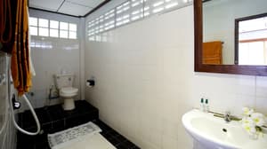 thumbnail: Bathroom shower