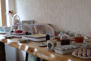 thumbnail: Breakfast area