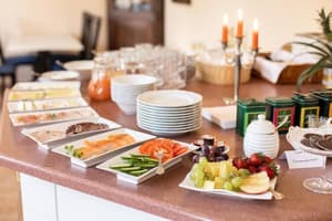 thumbnail: Dining