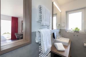 thumbnail: Bathroom