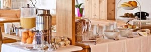 thumbnail: Breakfast area