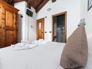 thumbnail: General view