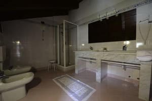 thumbnail: General view