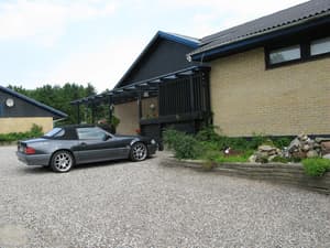 thumbnail: Parking