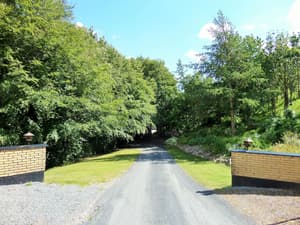 thumbnail: Property grounds