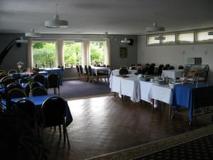 thumbnail: Restaurant