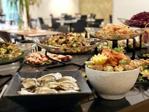 thumbnail: Restaurant