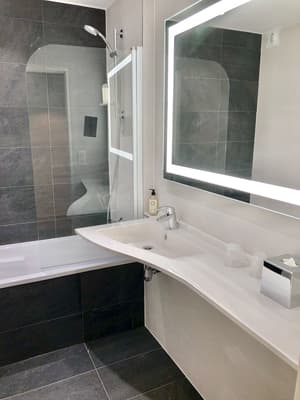 thumbnail: Bathroom