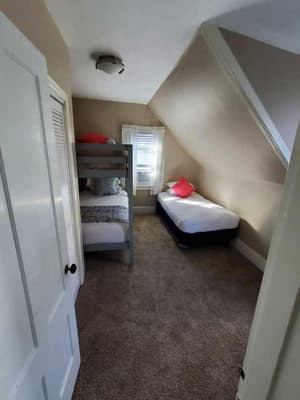 thumbnail: Front of property