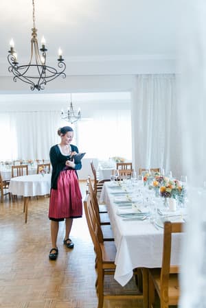 thumbnail: Restaurant