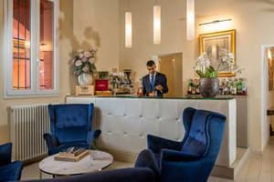 thumbnail: On-Site,Bar/Lounge