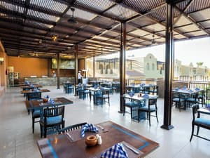 thumbnail: Restaurant