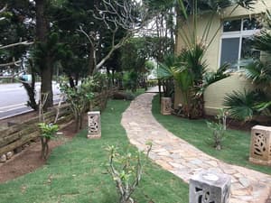 thumbnail: Exterior
