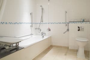 thumbnail: Bathroom
