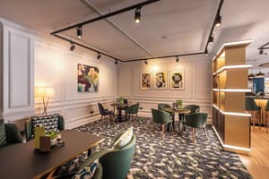 thumbnail: Bar (on property)