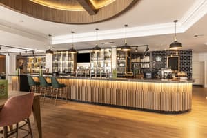 thumbnail: Bar (on property)