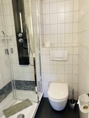 thumbnail: Bathroom
