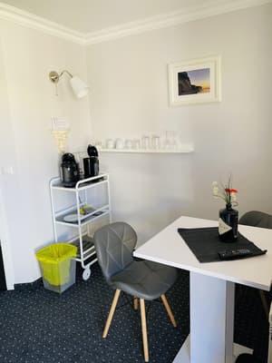 thumbnail: In-room dining