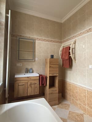 thumbnail: Bathroom