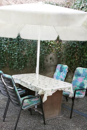 thumbnail: Courtyard