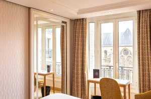 thumbnail: Interior