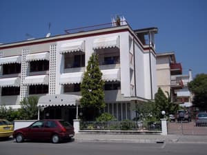 thumbnail: Exterior