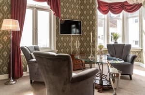 thumbnail: Interior