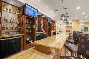 thumbnail: Bar (on property)