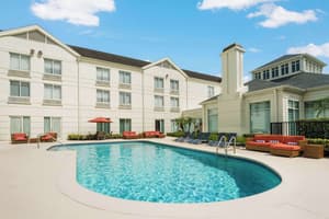 thumbnail: Pool