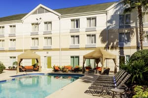 thumbnail: Outdoor pool