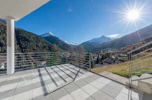 thumbnail: Balcony view