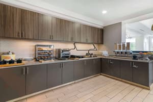 thumbnail: Breakfast area