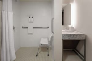thumbnail: Room amenity