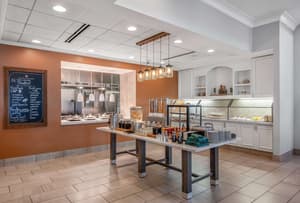 thumbnail: Breakfast area