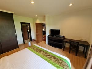 thumbnail: Private kitchenette