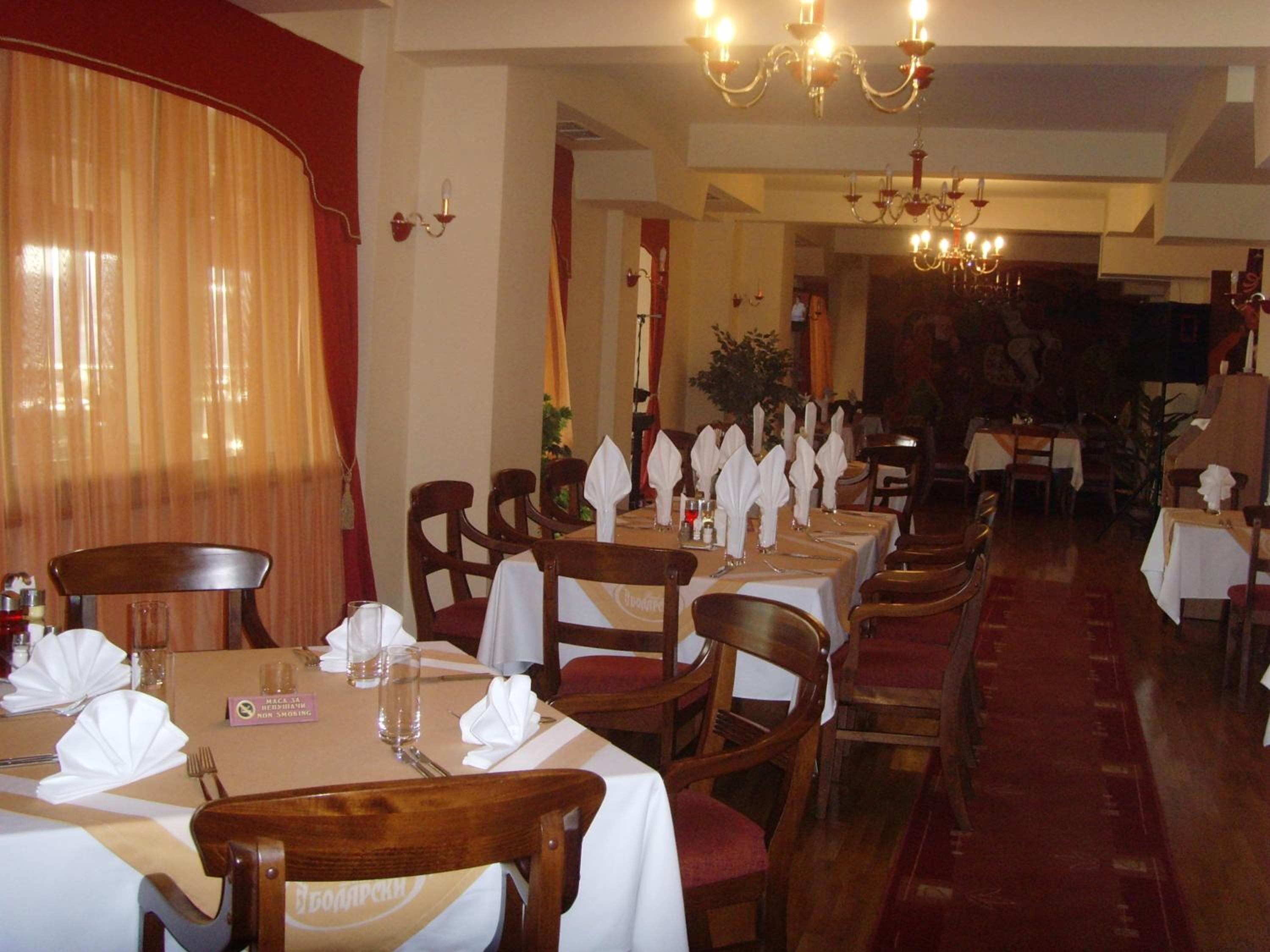 Restaurant-cafeteria