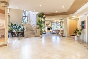 thumbnail: Interior entrance